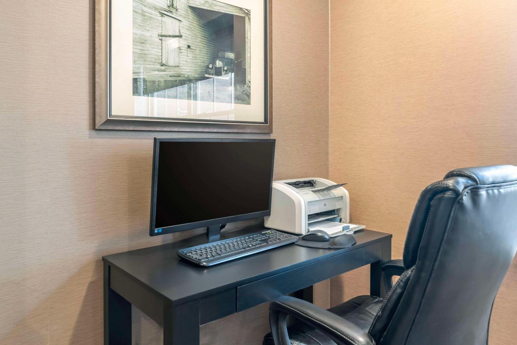 Comfort Inn & Suites Dover-Portsmouth Eksteriør billede