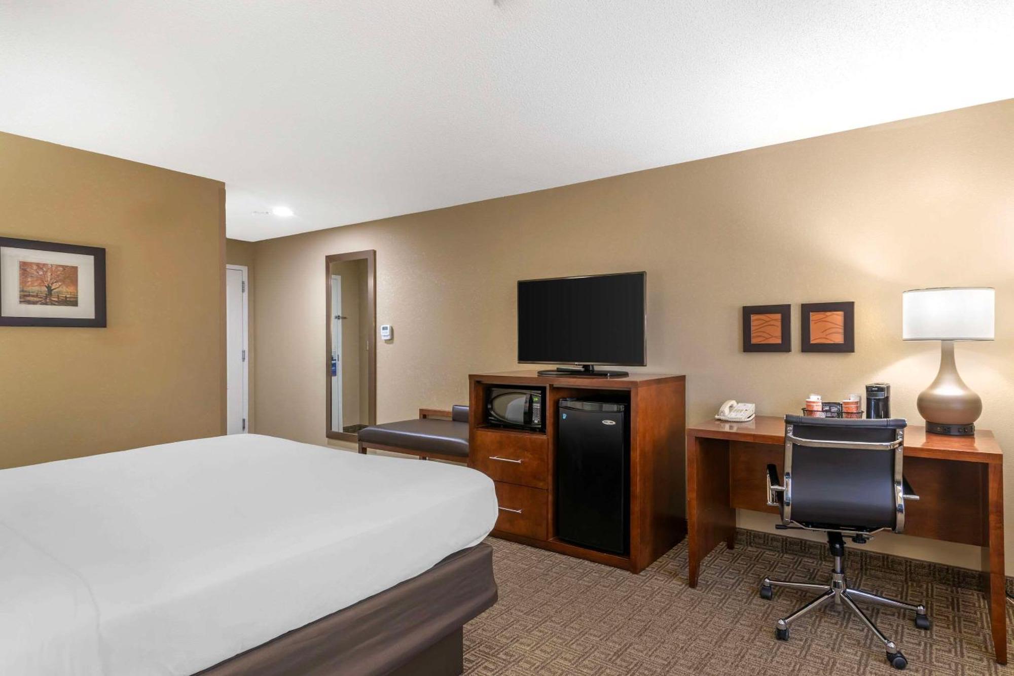 Comfort Inn & Suites Dover-Portsmouth Eksteriør billede