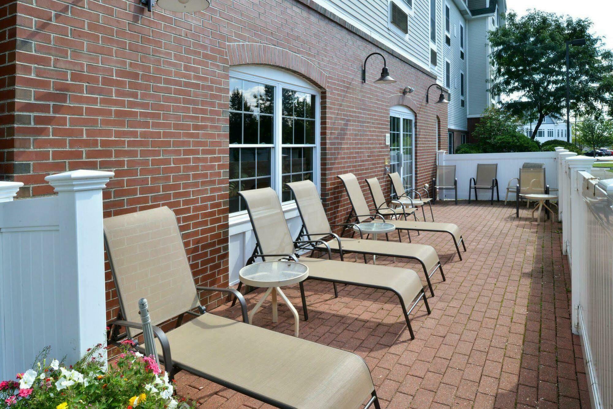 Comfort Inn & Suites Dover-Portsmouth Eksteriør billede